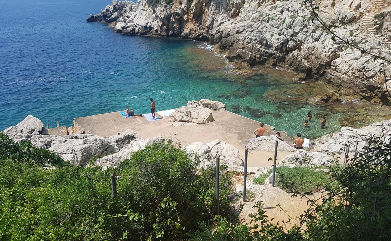 Foto de Plage de la Gavinette con hormigón superficie