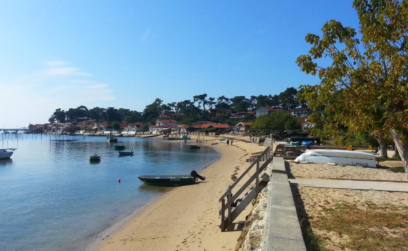 Foto de Plage de la Vigne con arena brillante superficie