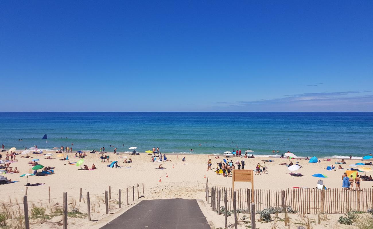 Foto de Plage le Porge con arena blanca superficie