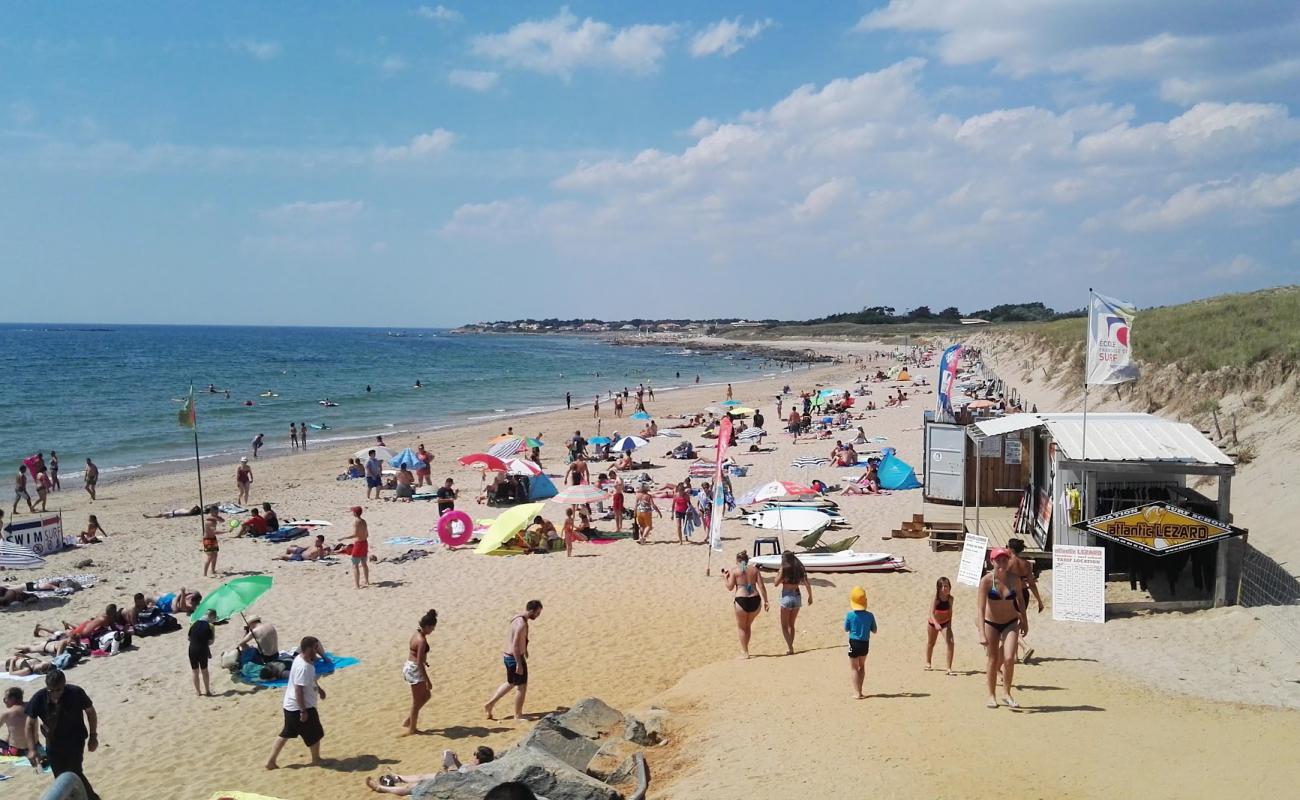 Foto de Plage des Dunes con arena fina y guijarros superficie