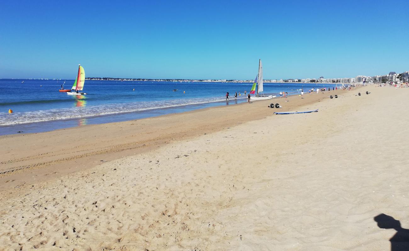 Foto de Playa Baule con arena blanca superficie