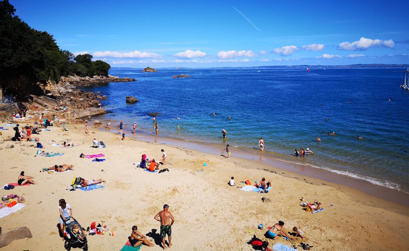 Foto de Plage Saint-Jean con brillante arena fina superficie