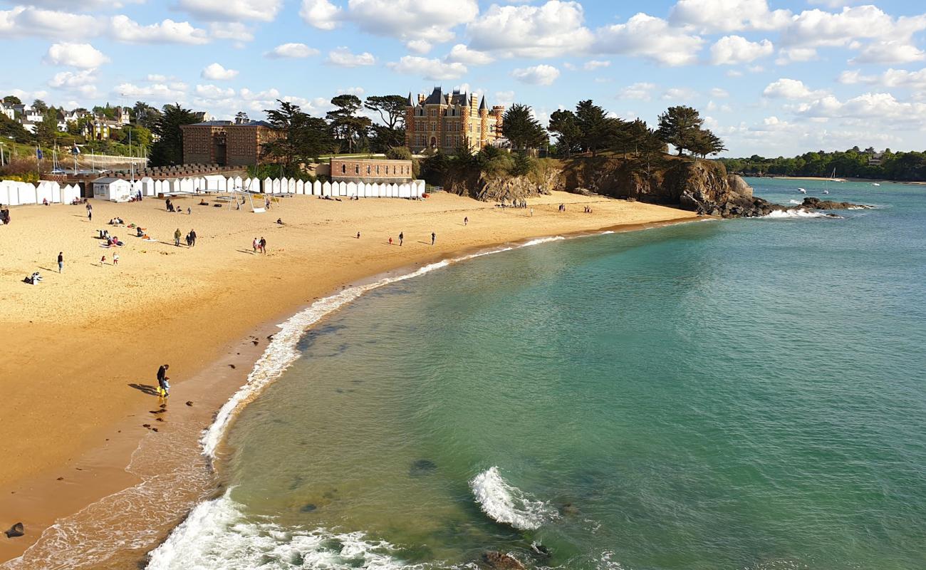 Foto de Plage Du Bechet con arena brillante superficie