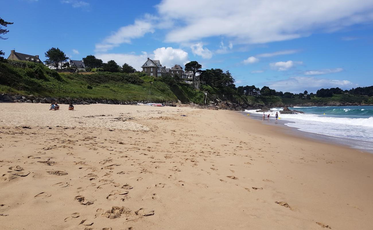 Foto de Plage de La Fourberie con arena brillante superficie