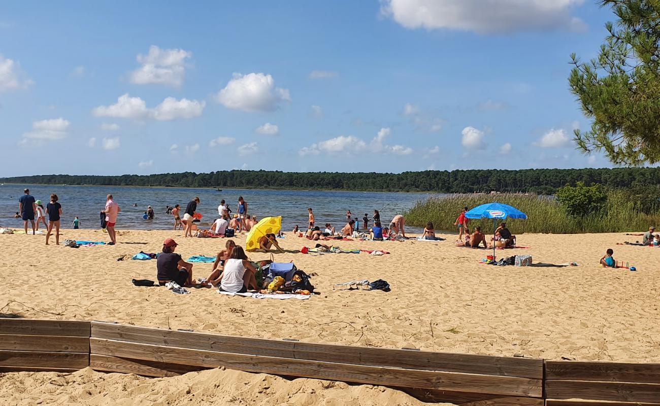 Foto de Plage de Parc de jeu con arena brillante superficie