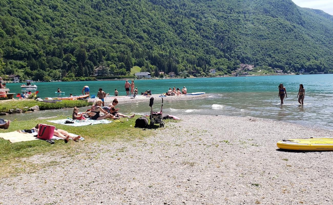 Foto de Plage d'Angon con guijarro fino gris superficie