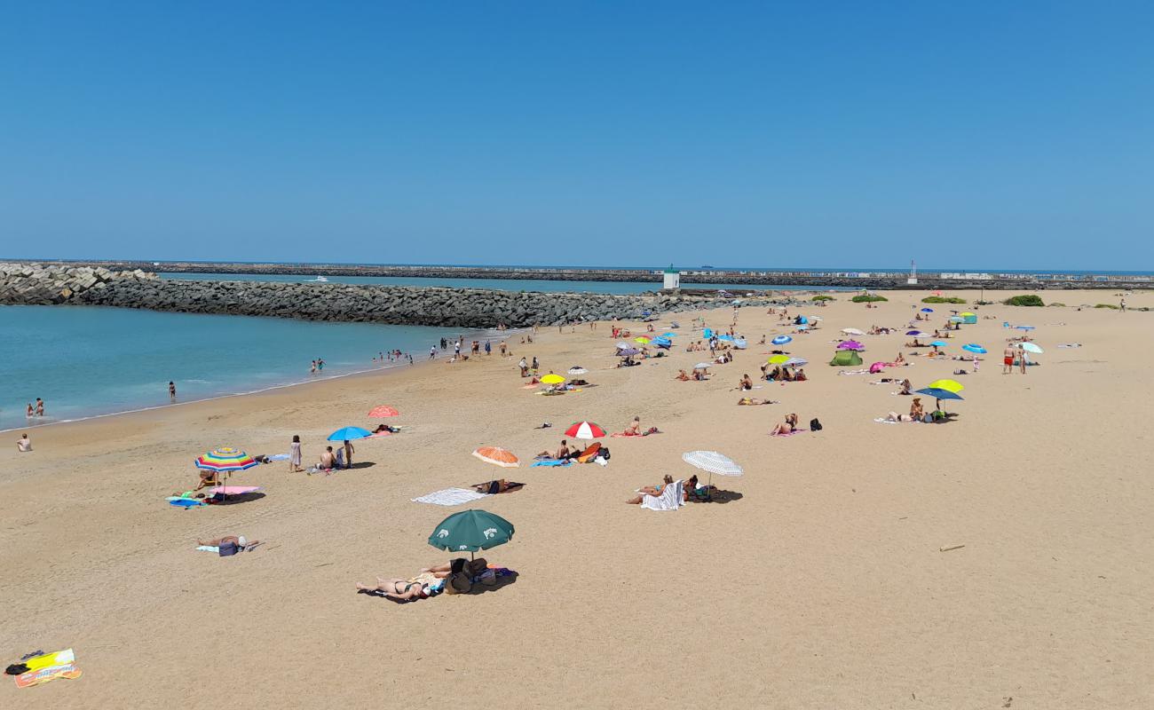 Foto de Playa Cavalier con arena brillante superficie