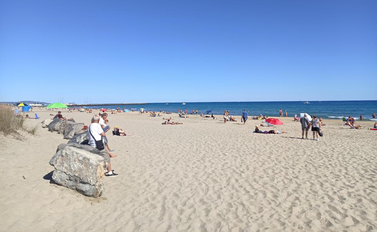 Foto de Plage Agde Naturiste con arena brillante superficie