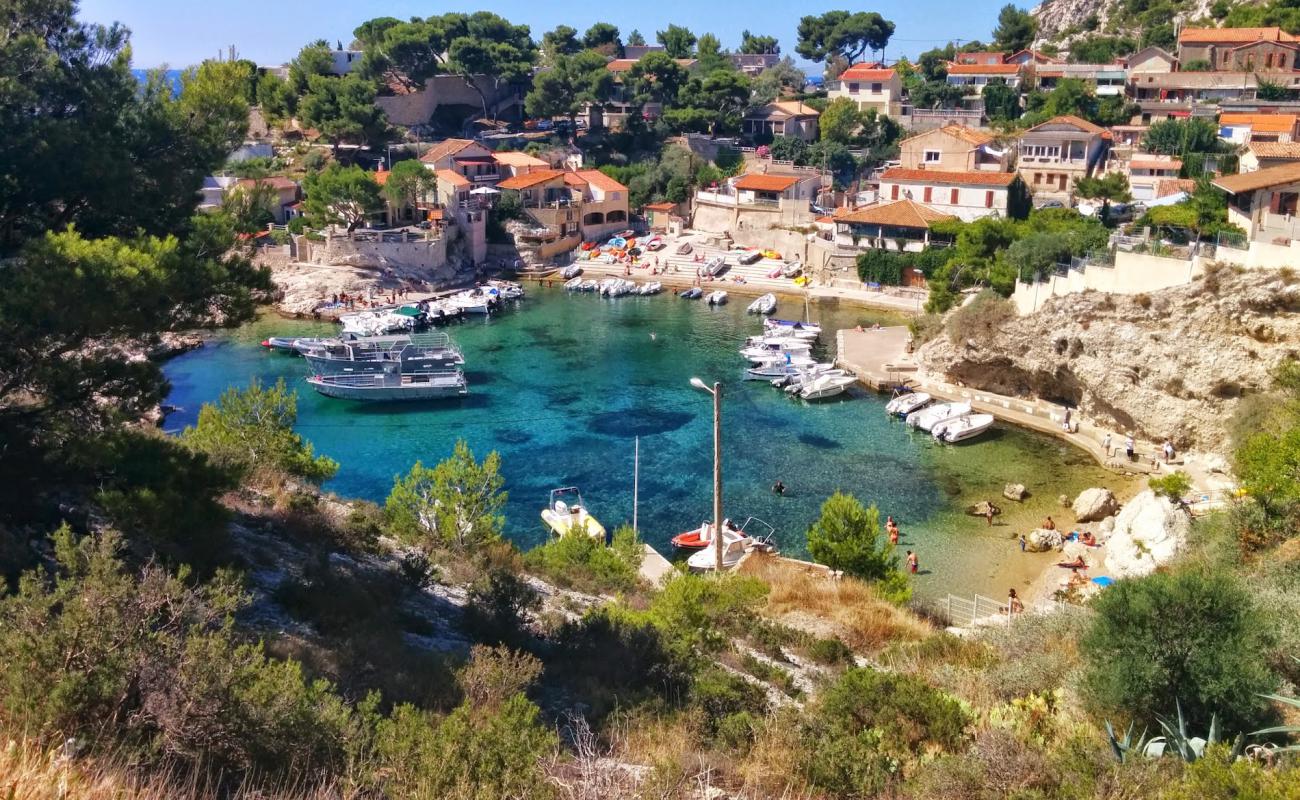 Foto de Plage Niolon con arena brillante superficie