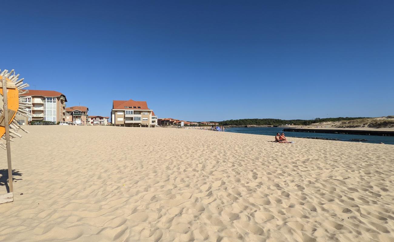 Foto de Plage La Sauvagine Port d'Albret Soustons con arena brillante superficie