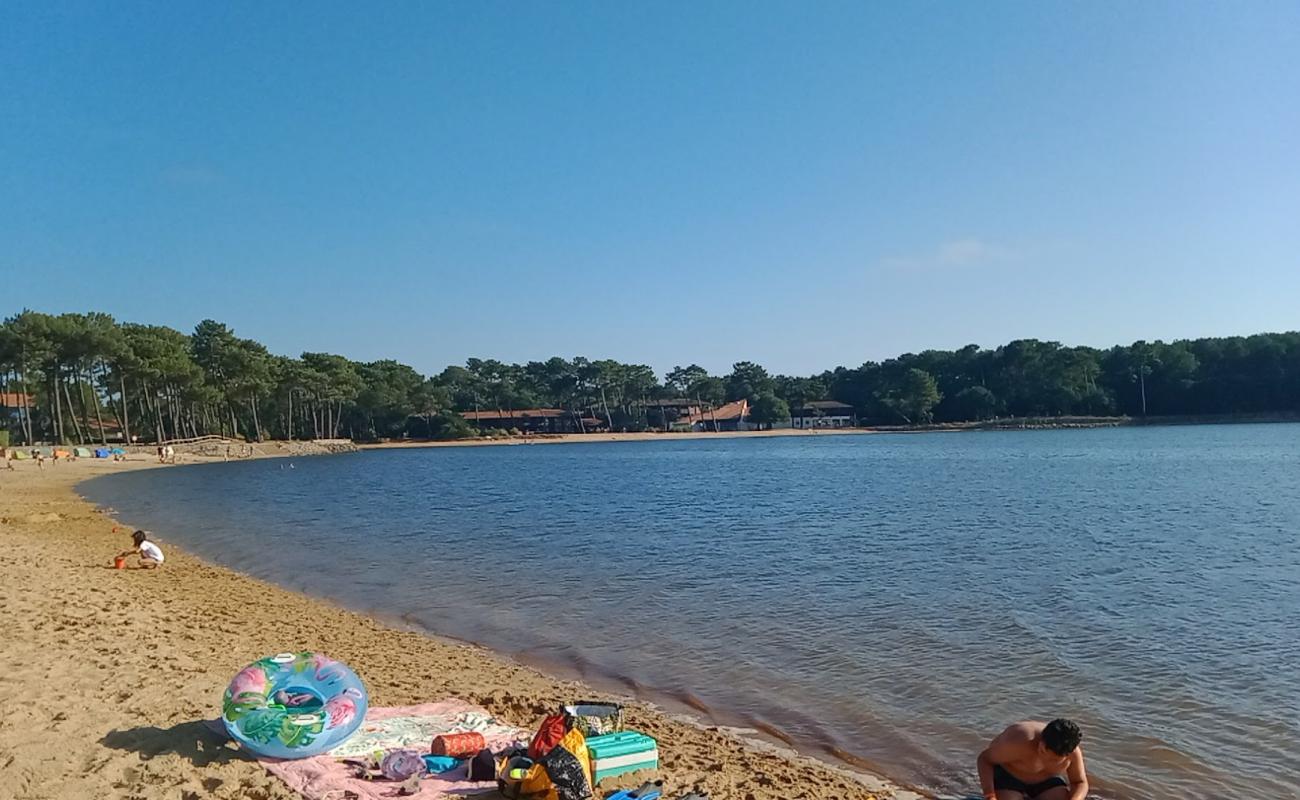 Foto de La Plage Nord con arena brillante superficie