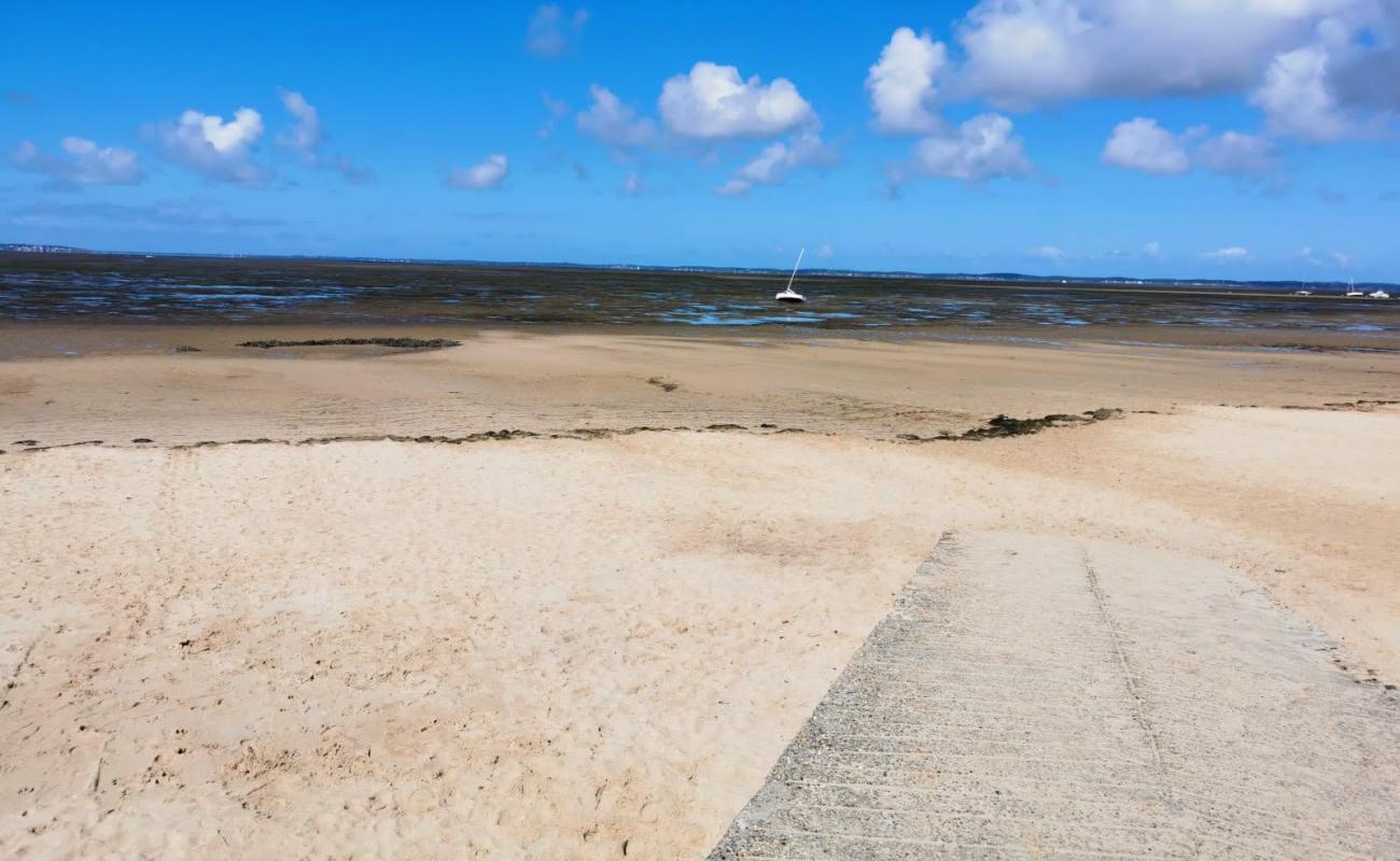 Foto de Plage de Taussat con arena brillante superficie