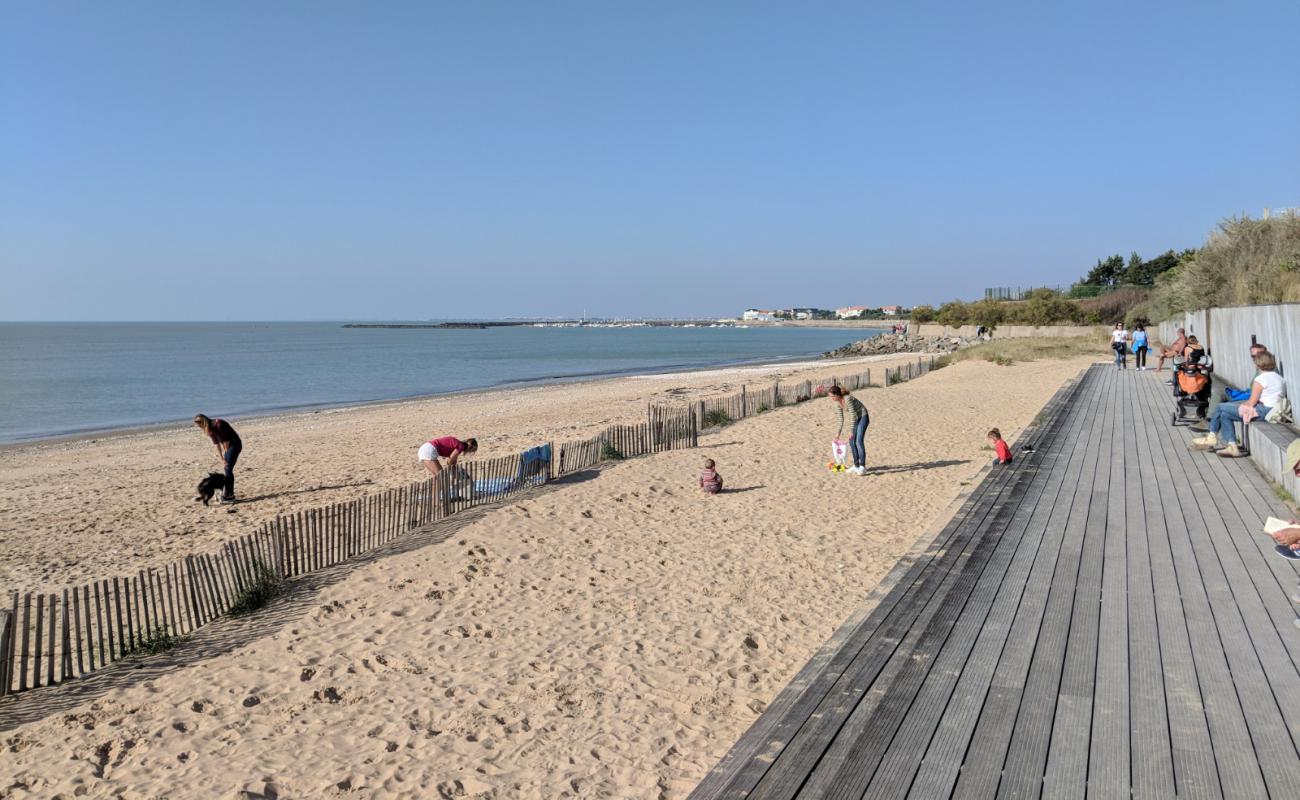 Foto de Chatelaillon Plage con arena brillante superficie