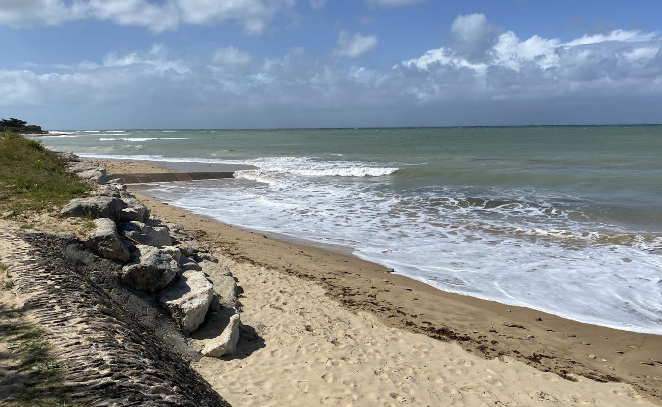 Foto de Plage du Marchais con arena brillante superficie