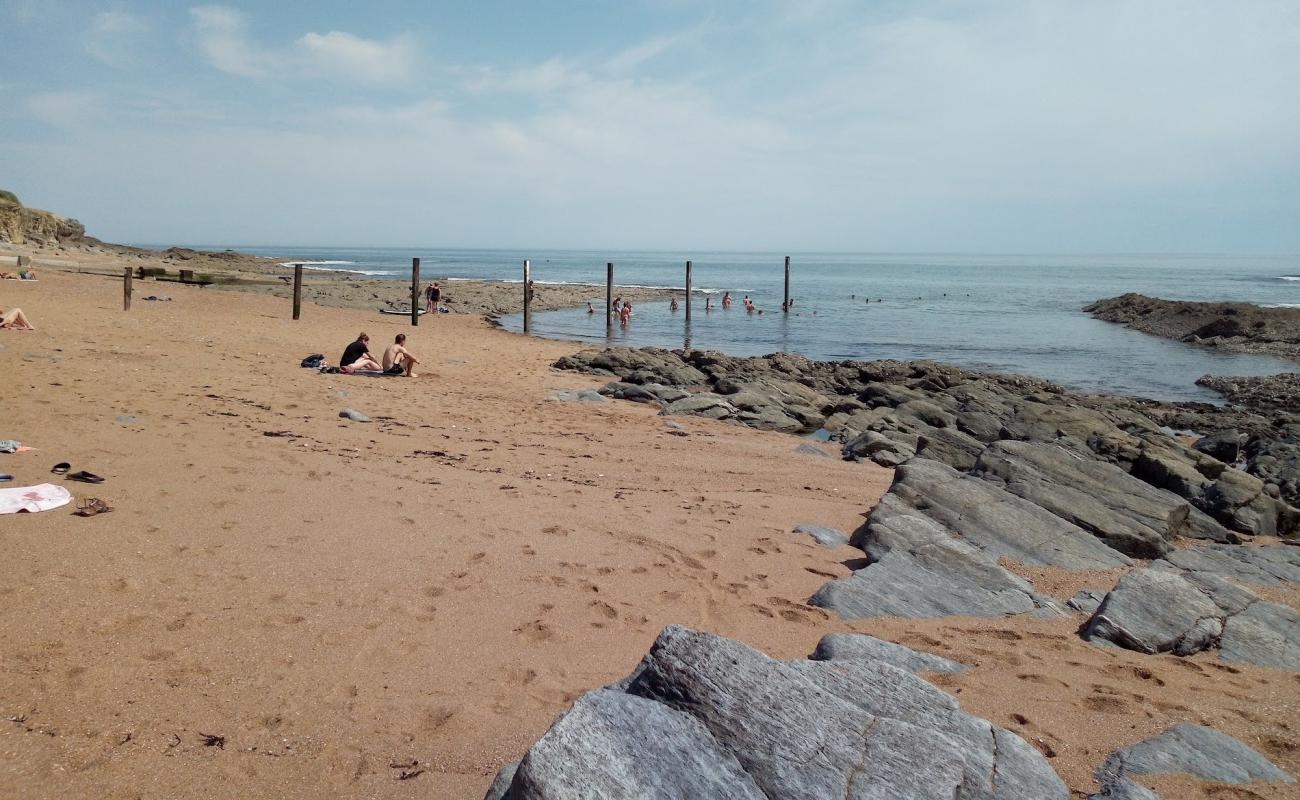 Foto de Plage du Port Meleu con arena brillante superficie