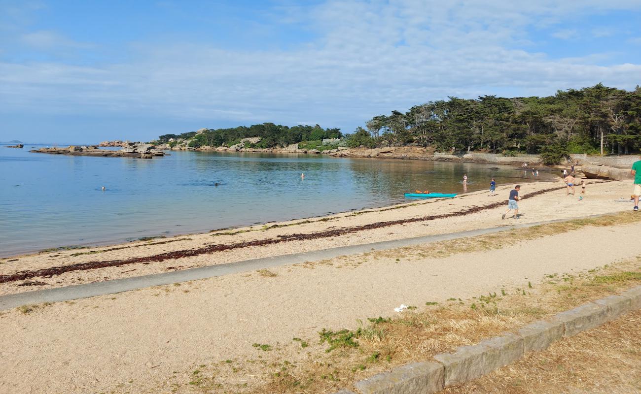 Foto de Plage de Tourony con arena brillante superficie