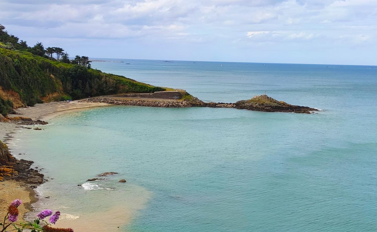 Foto de Plage du Corps de Garde con arena gris superficie