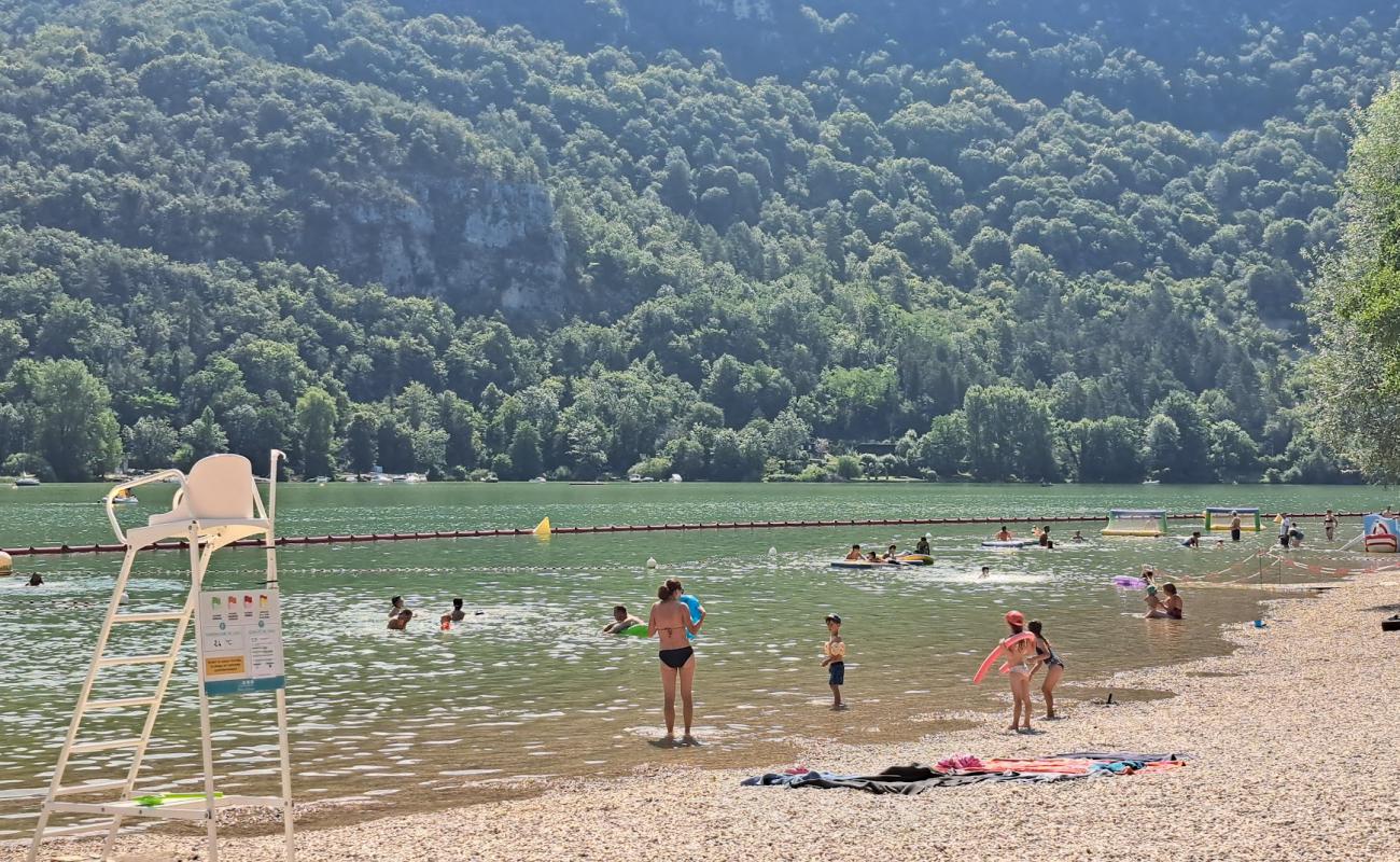 Foto de Plage Chambod con guijarro fino gris superficie