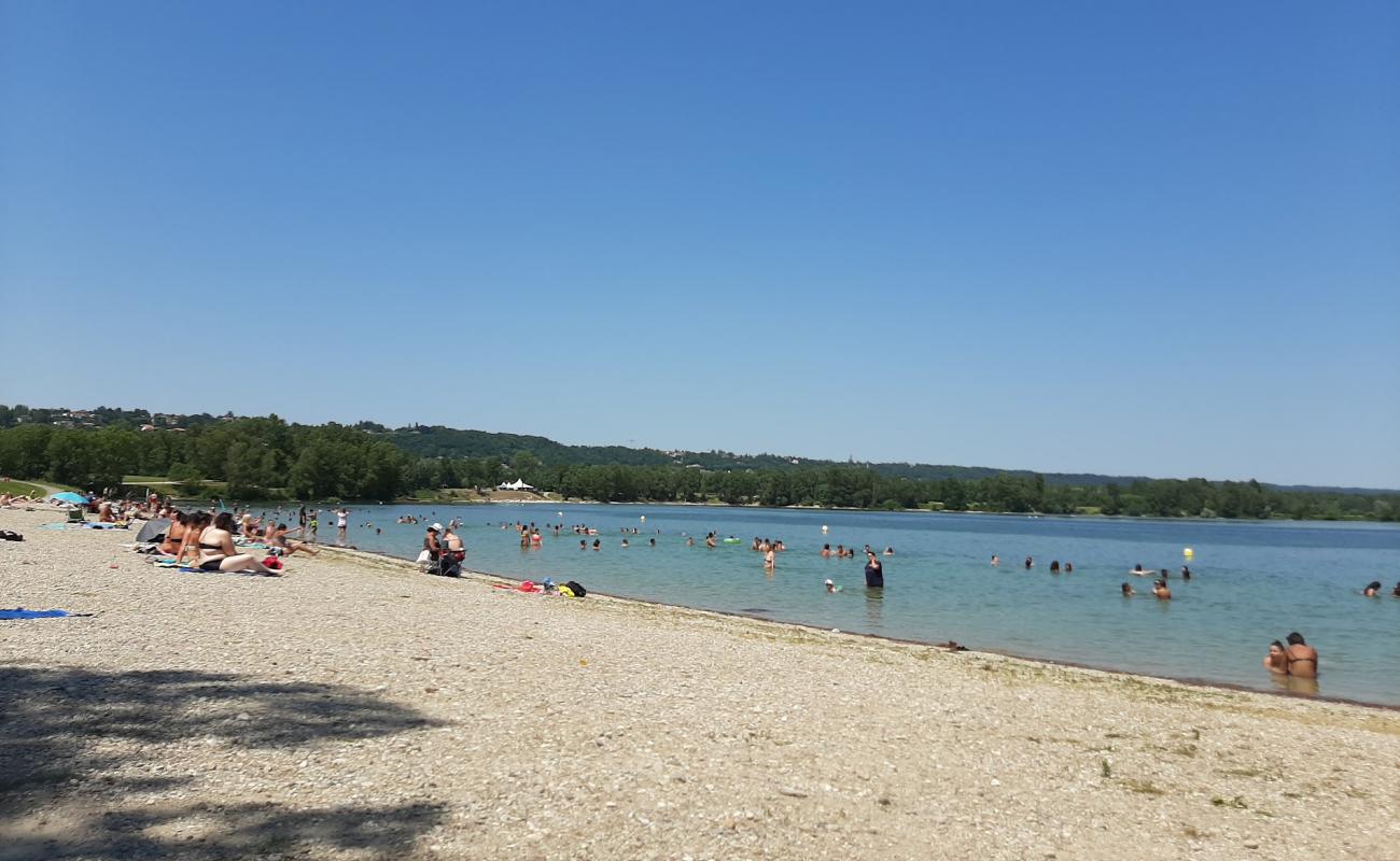 Foto de Plage du Morlet con guijarro fino gris superficie