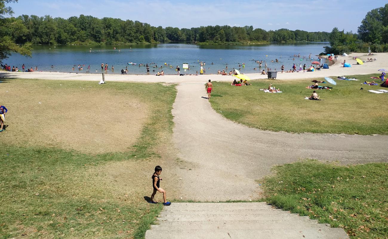 Foto de Plage du Fontanil con guijarro fino gris superficie