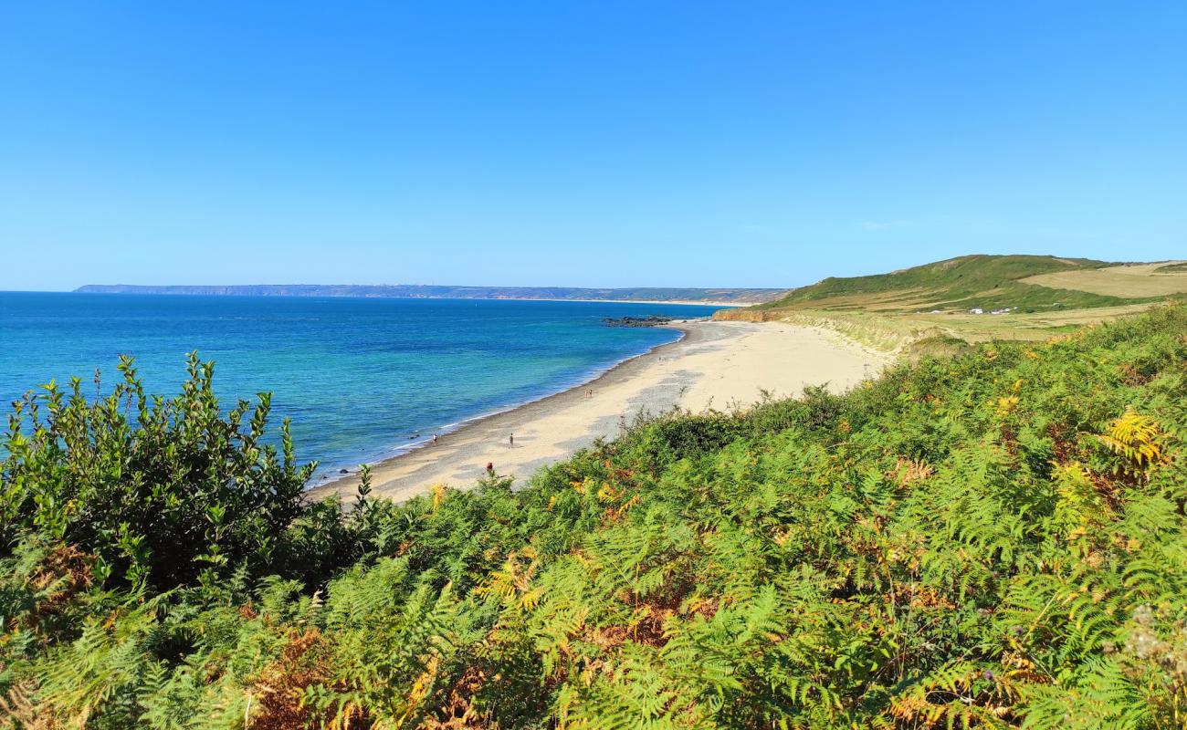 Foto de Plage du Plate con arena brillante superficie