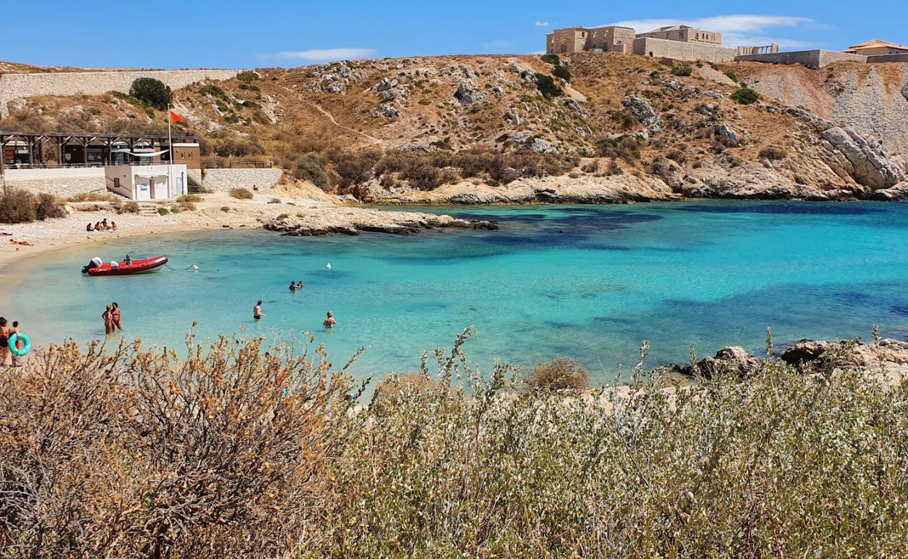 Foto de Plage de Saint-Esteve con arena brillante superficie