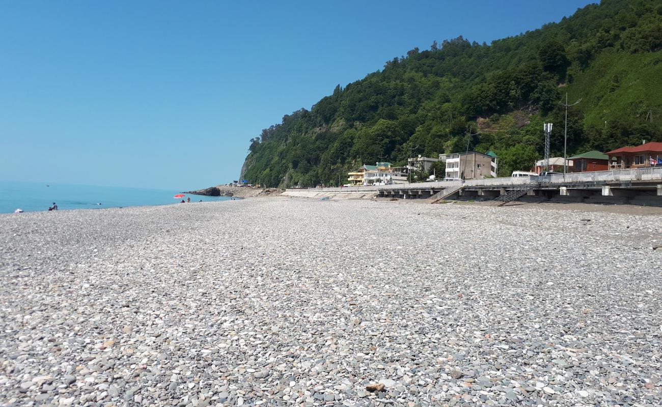 Foto de Sarpi beach con guijarro ligero superficie