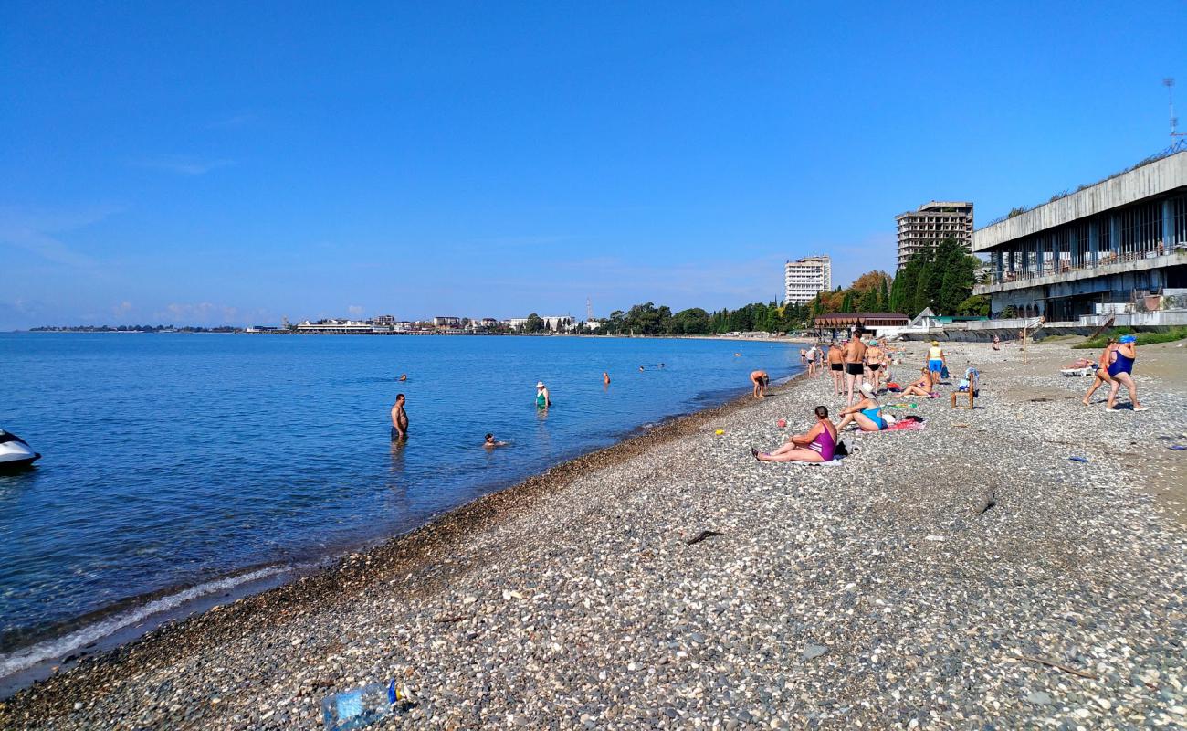 Foto de MVO beach con arena fina y guijarros superficie