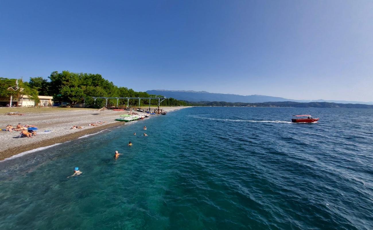 Foto de Pitsunda beach con arena fina y guijarros superficie