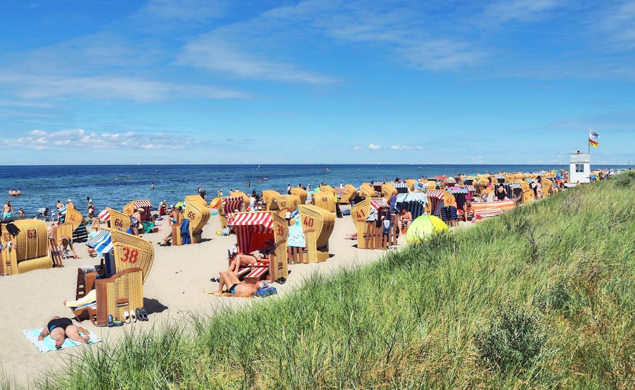 Foto de Strand Timmendorf con arena brillante superficie