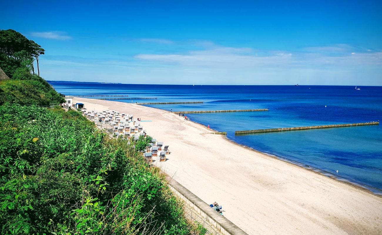 Foto de Strand Nienhagen con arena fina y guijarros superficie