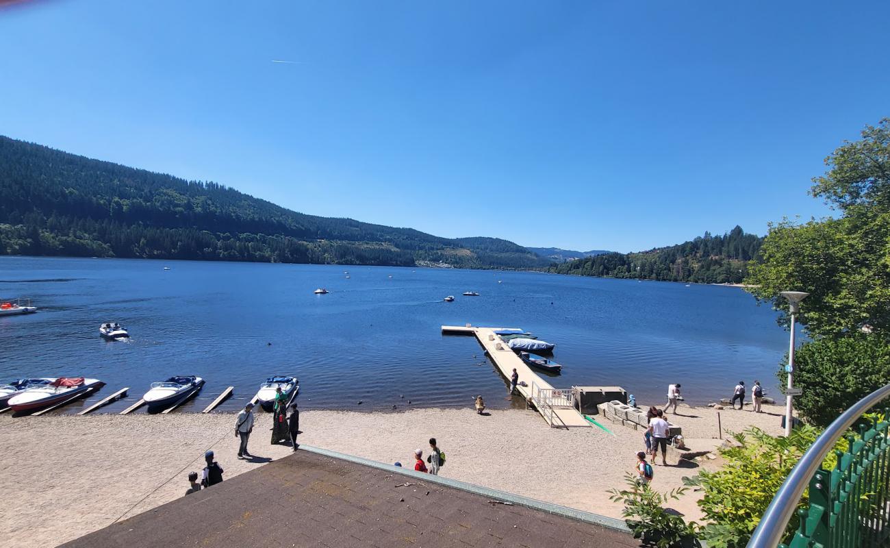 Foto de Titisee Strand con guijarro fino gris superficie