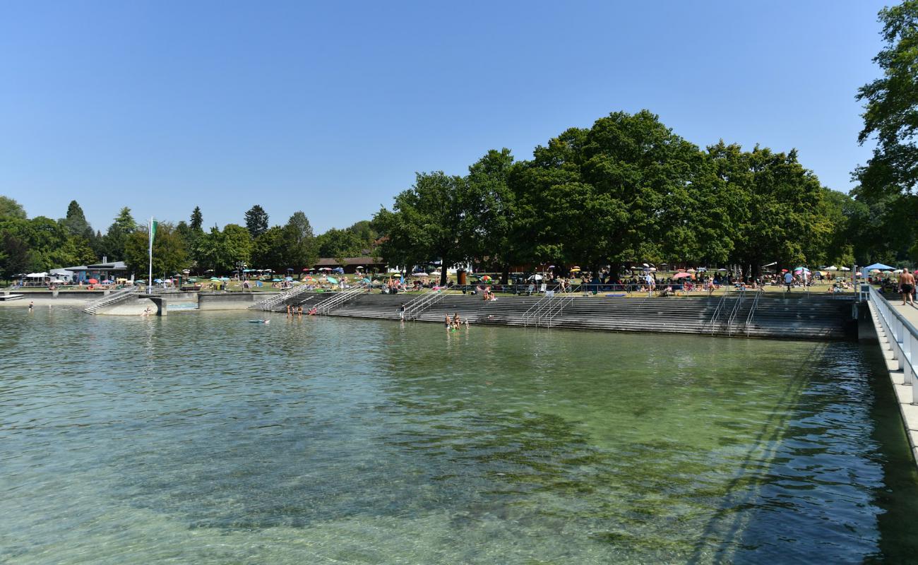 Foto de Strandbad Friedrichshafen con hormigón superficie