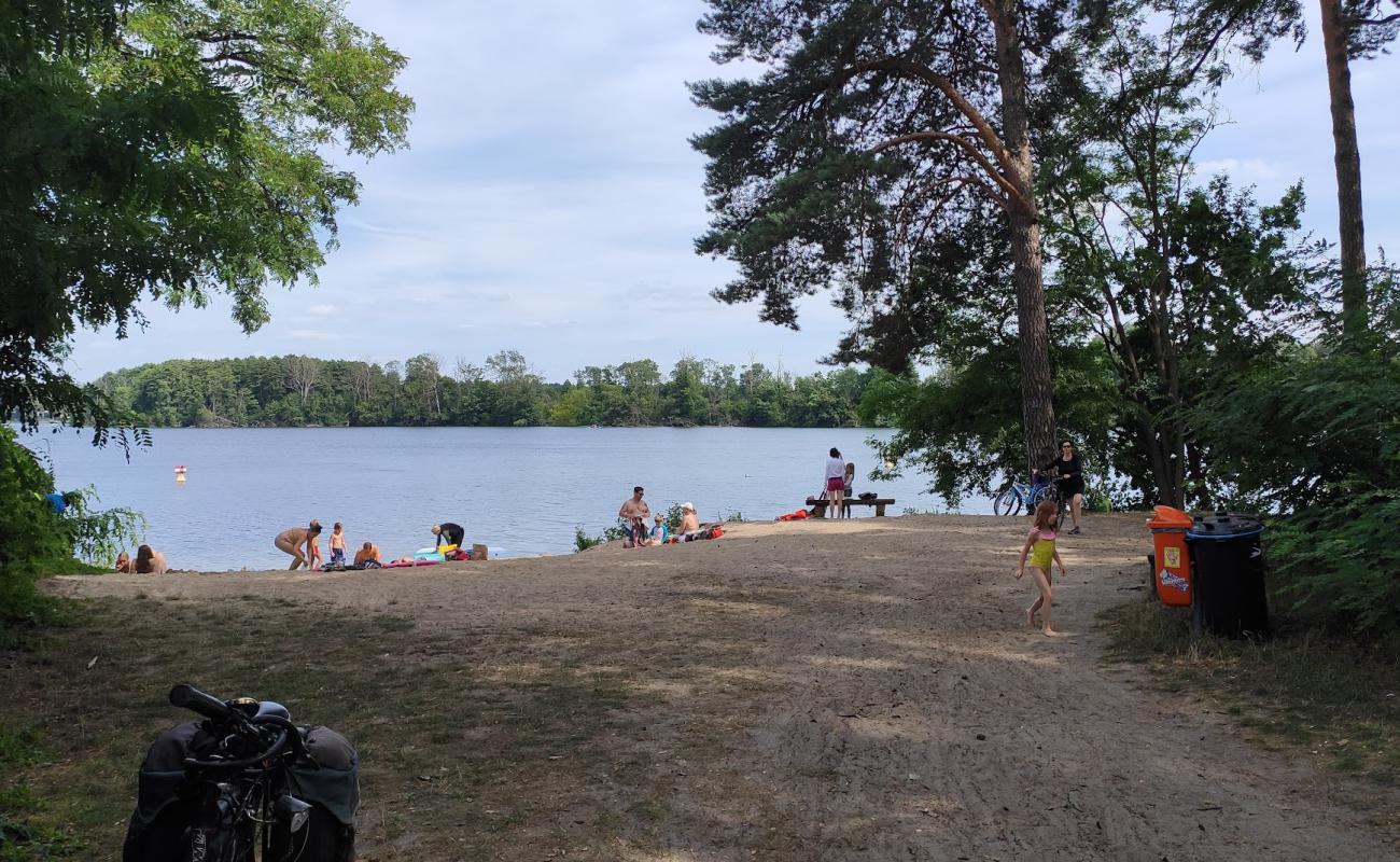 Foto de Kleistpark Strandbad con hierba superficie