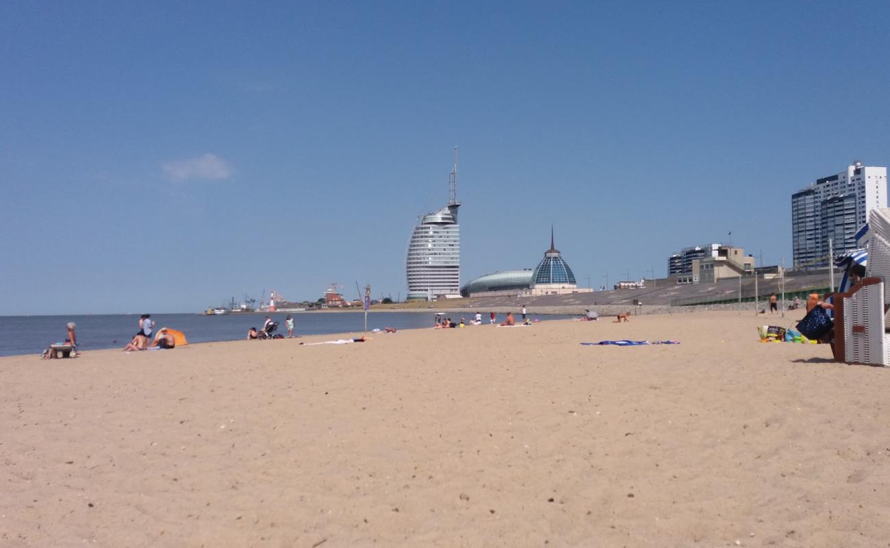 Foto de Playa de Bremerhaven (Playa del Weser) con arena brillante superficie