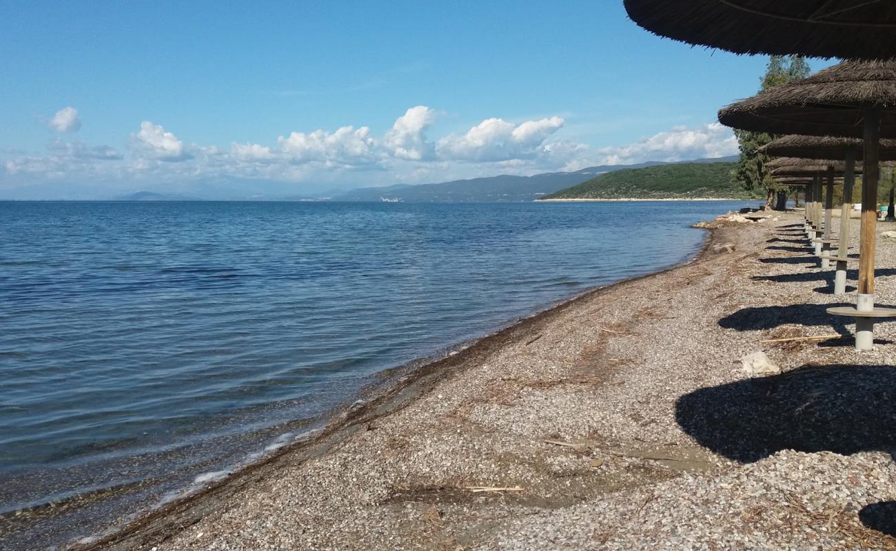 Foto de Boukas beach con guijarro fino gris superficie