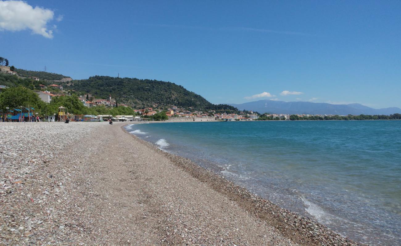 Foto de Nafpaktos psani beach con guijarro fino gris superficie