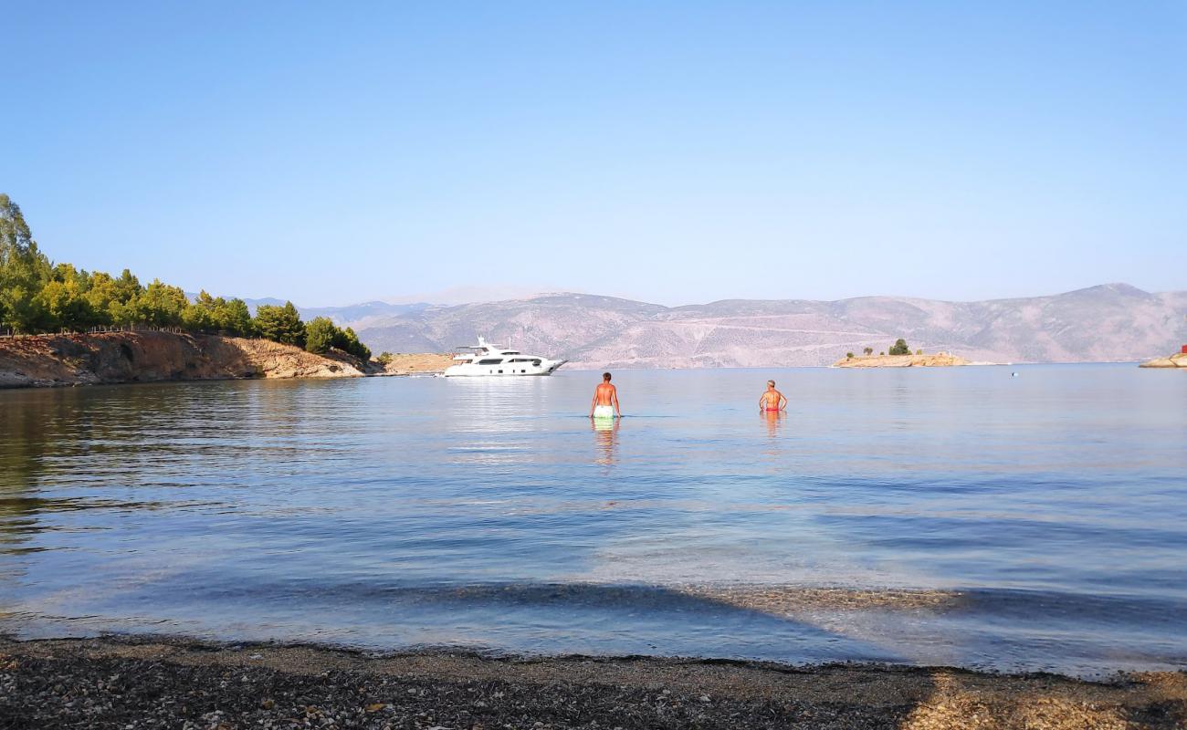 Foto de Giannakis beach con guijarro ligero superficie