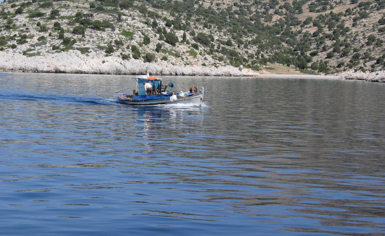 Foto de Agios Nikolaos beach III con guijarro ligero superficie