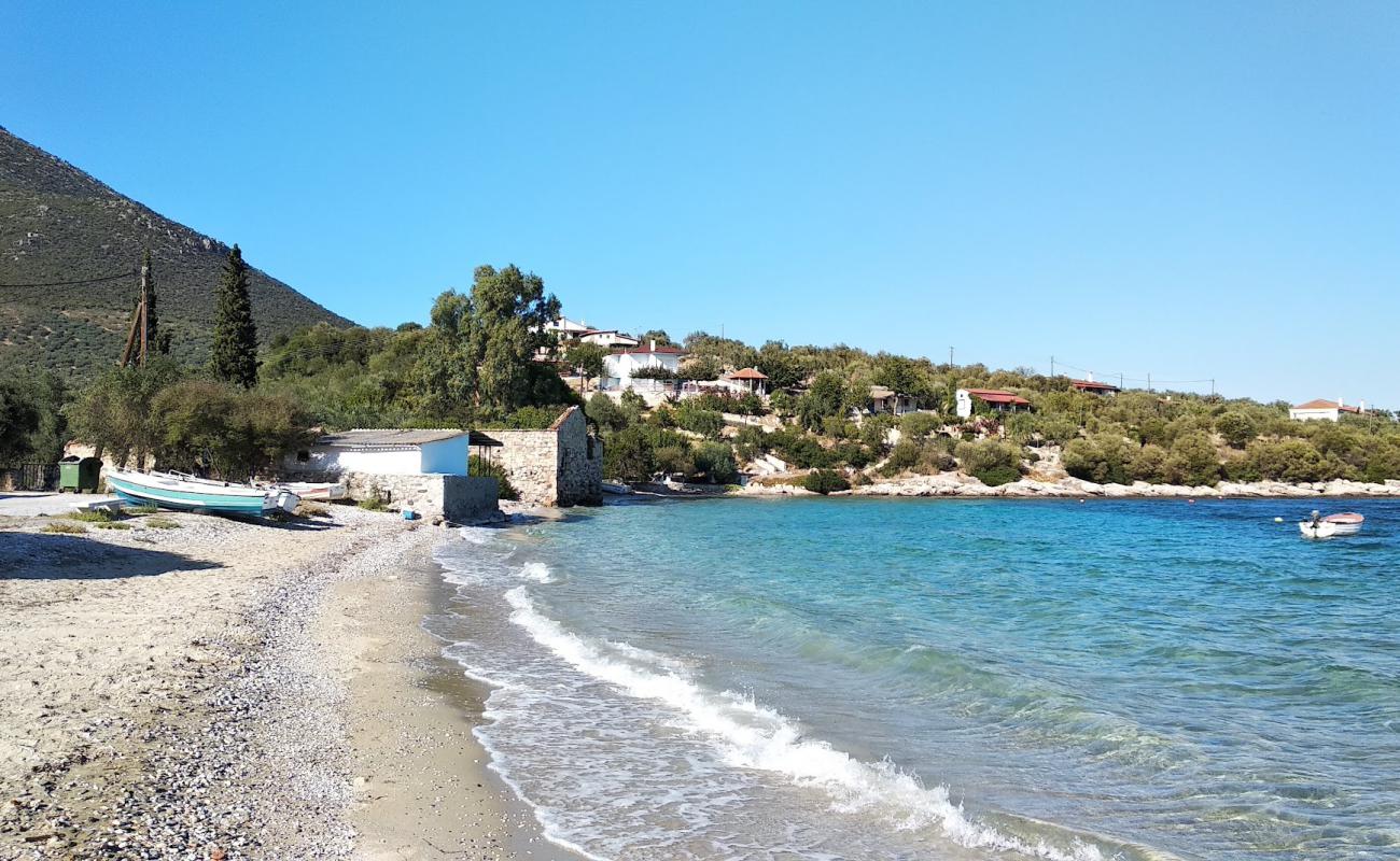 Foto de Lantern beach con guijarro fino blanco superficie