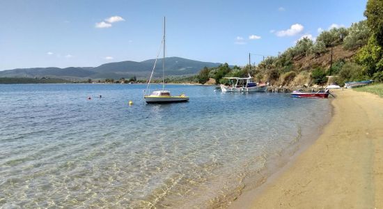 Loutro beach