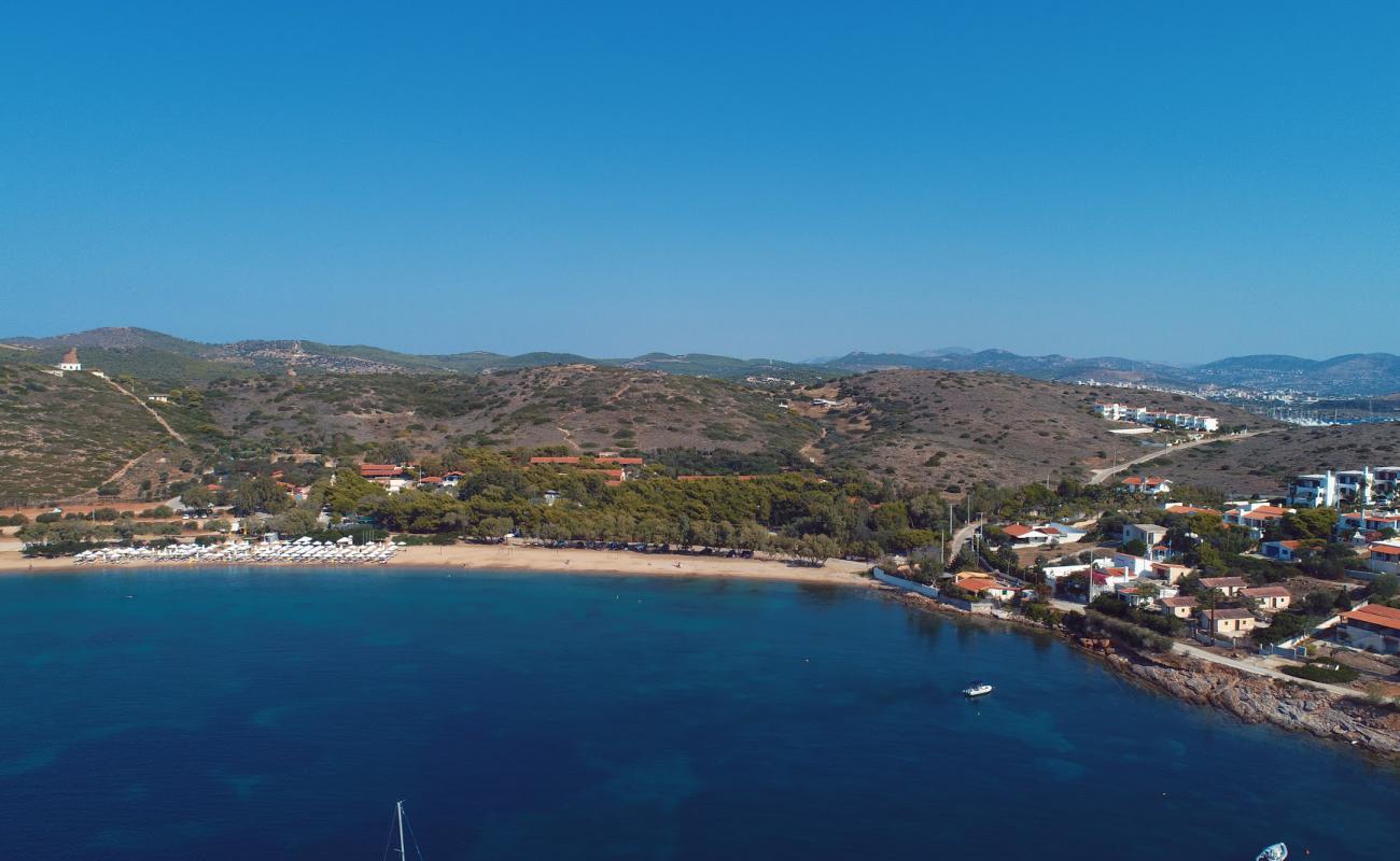 Foto de Paralia Pountazeza con arena oscura superficie