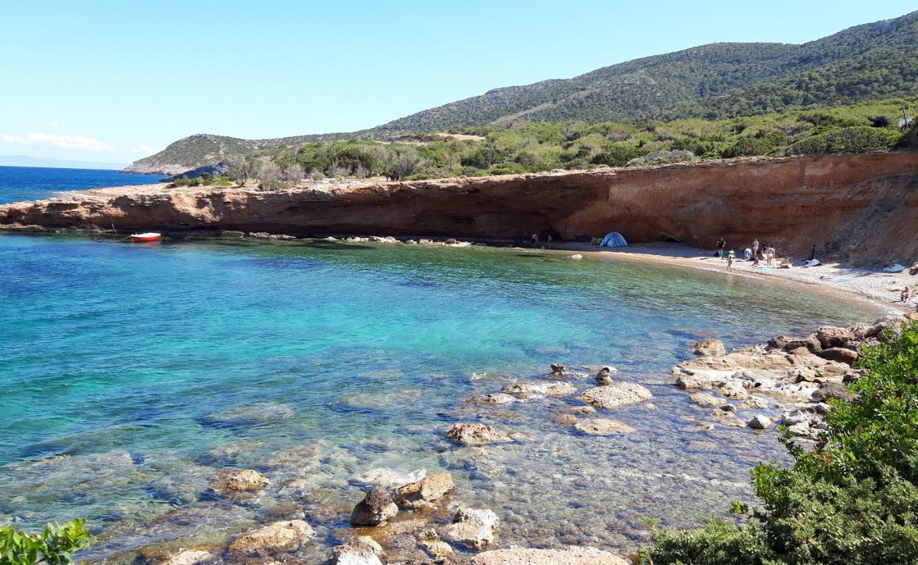 Foto de Paralia Chamolia con guijarro fino oscuro superficie