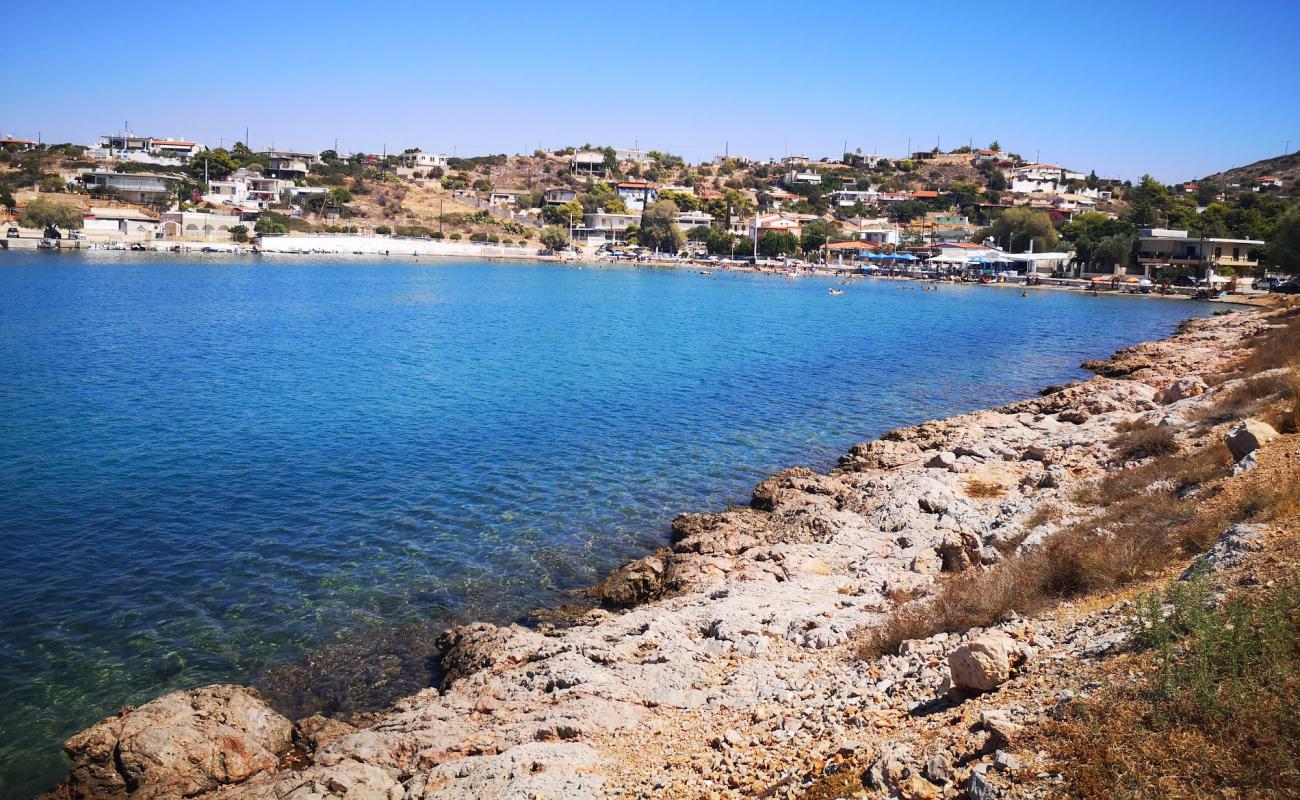 Foto de Paralia Mple Limanaki con cala pequeña