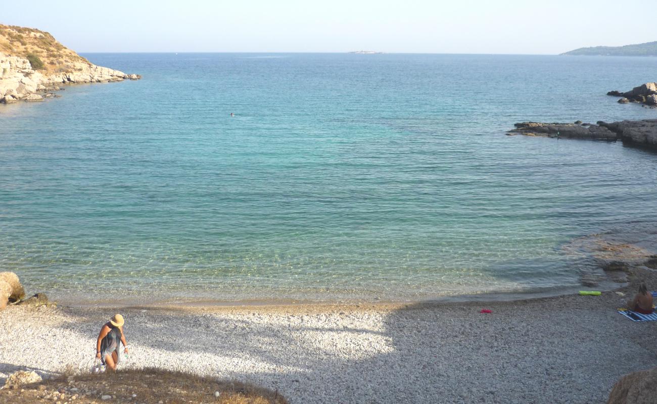 Foto de Paralia Garifalos con guijarro ligero superficie