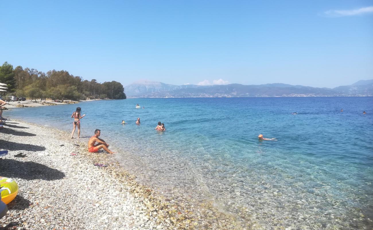 Foto de Paralia Drepanou beach con guijarro gris superficie