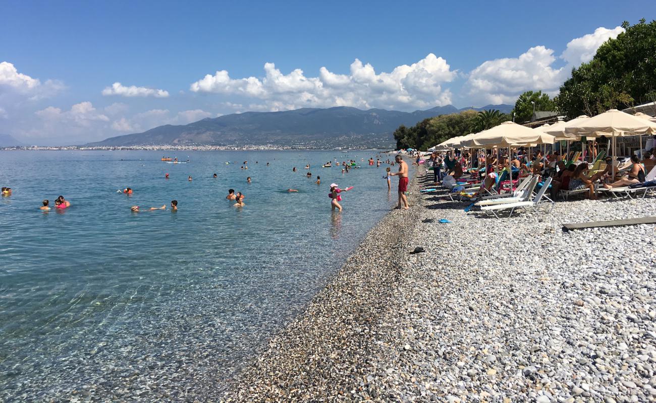 Foto de Paralia Mikri Mantinia con guijarro gris superficie