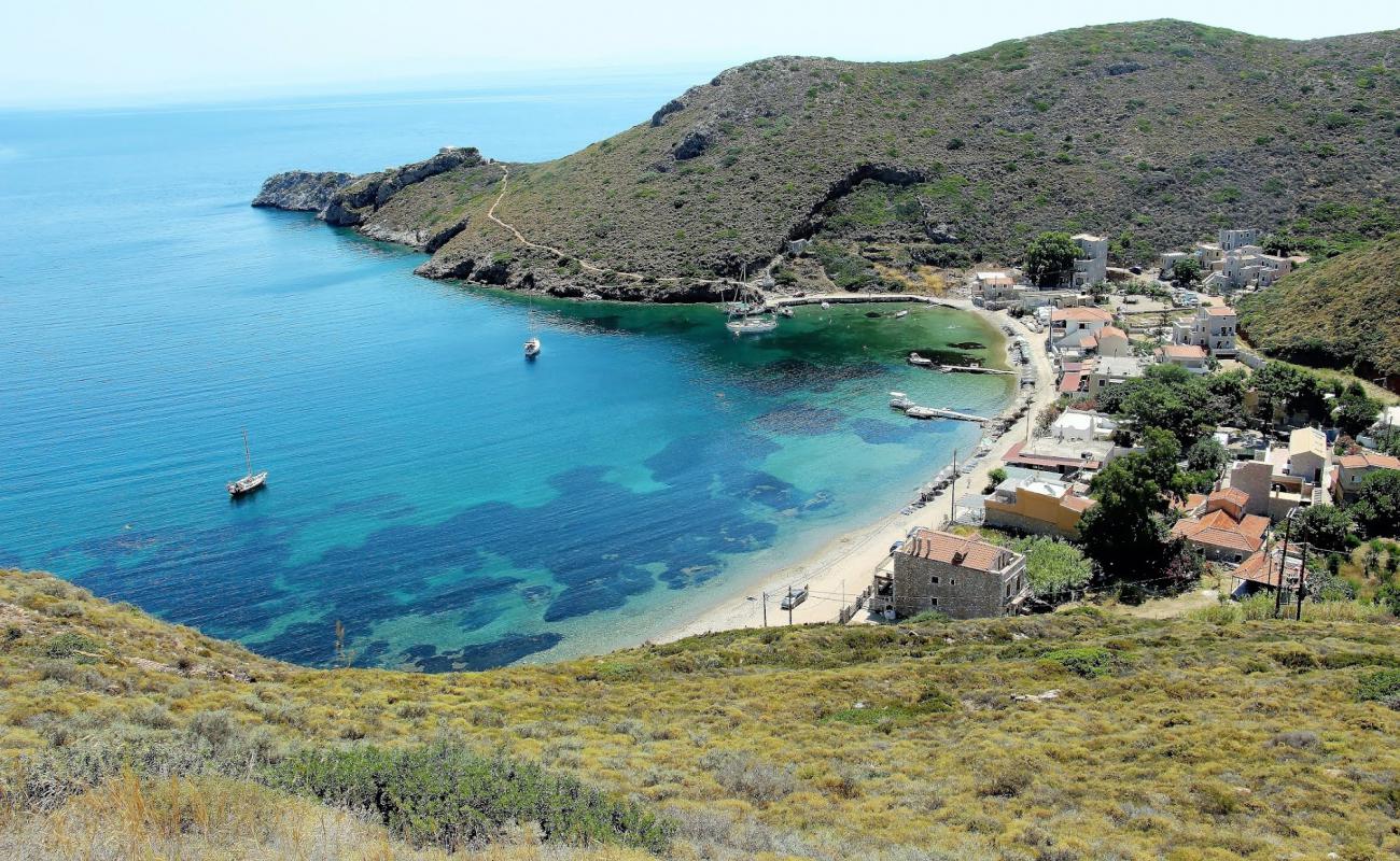 Foto de Porto Cayo beach con guijarro ligero superficie