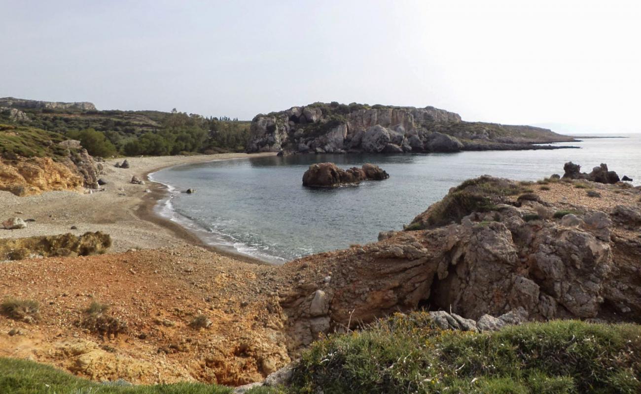 Foto de Paleokastro beach IV con guijarro oscuro superficie