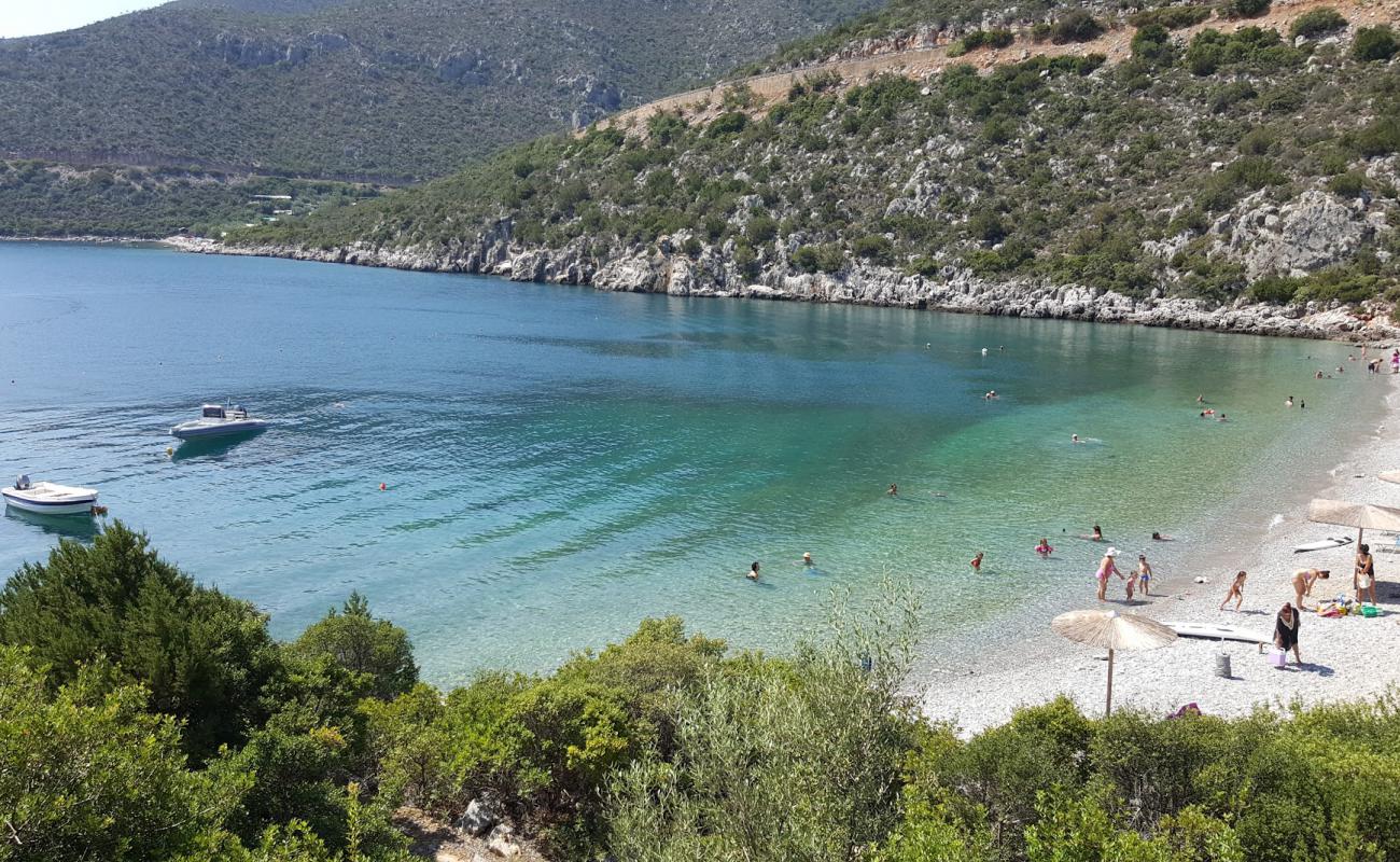 Foto de Agios Dimitriou beach con guijarro ligero superficie